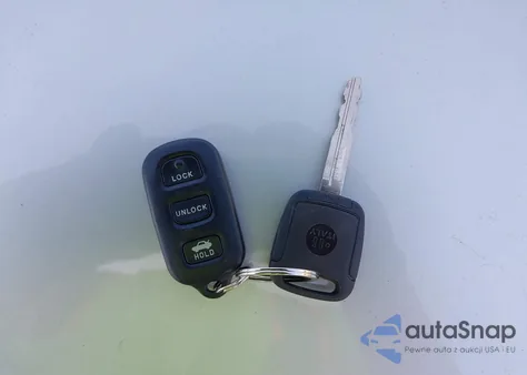 2004 Toyota Camry Xle z USA, uszkodzony, nr VIN 4T1BE32KX4U898272